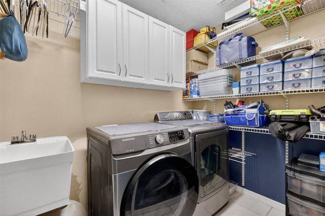 4215 WILLIAMS STREET, Fruitland Park, FL 34731