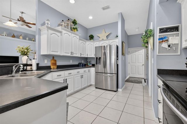 4215 WILLIAMS STREET, Fruitland Park, FL 34731