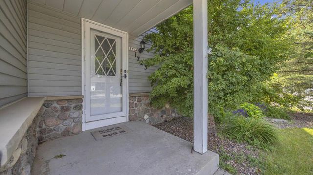 1723 Hilltop DRIVE, Sheboygan, WI 53081
