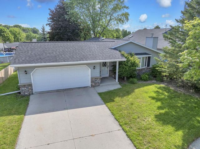 1723 Hilltop DRIVE, Sheboygan, WI 53081