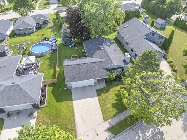 1723 Hilltop DRIVE, Sheboygan, WI 53081