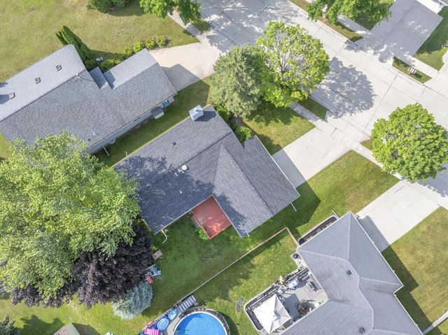 1723 Hilltop DRIVE, Sheboygan, WI 53081