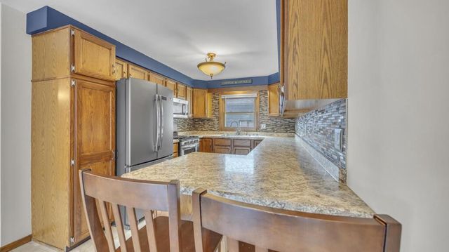 1723 Hilltop DRIVE, Sheboygan, WI 53081