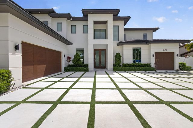 824 Shore Drive, North Palm Beach, FL 33408