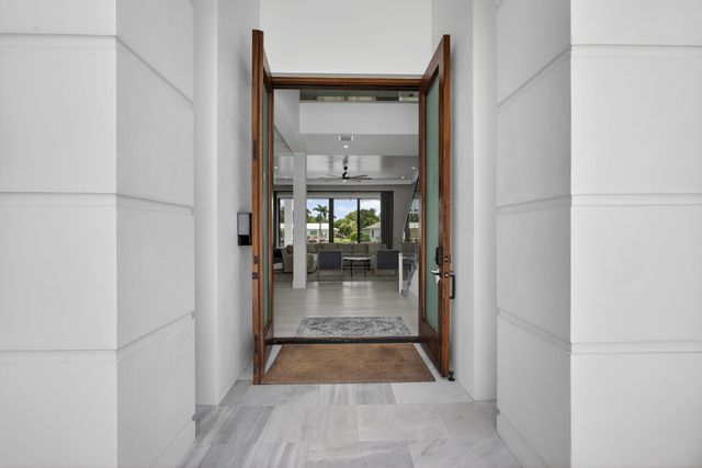 824 Shore Drive, North Palm Beach, FL 33408