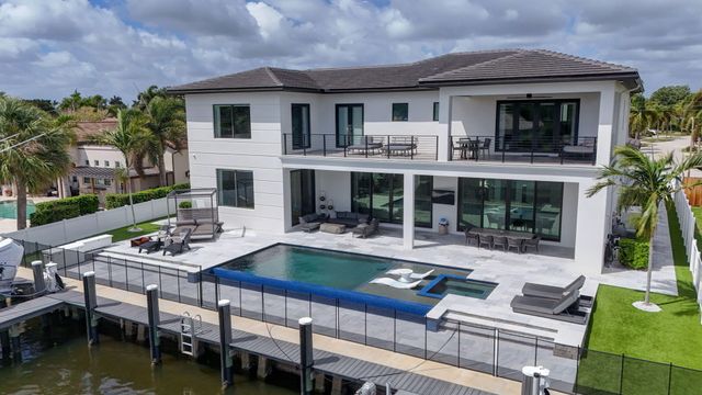 824 Shore Drive, North Palm Beach, FL 33408