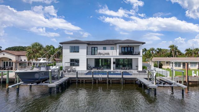 824 Shore Drive, North Palm Beach, FL 33408