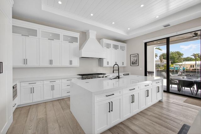 824 Shore Drive, North Palm Beach, FL 33408