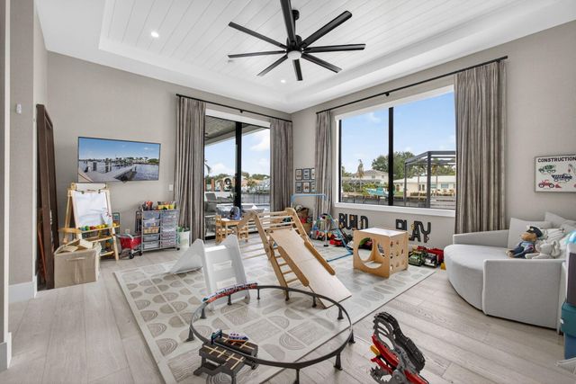 824 Shore Drive, North Palm Beach, FL 33408