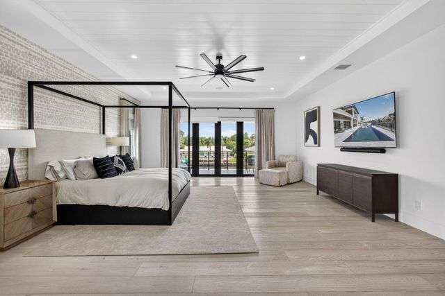 824 Shore Drive, North Palm Beach, FL 33408