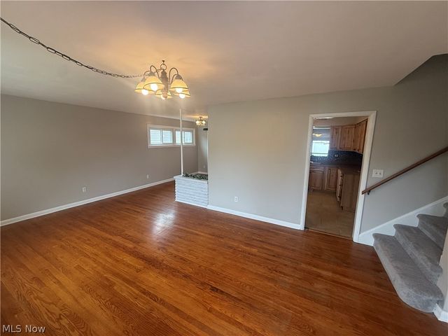 819 39th Street, Vienna, WV 26105