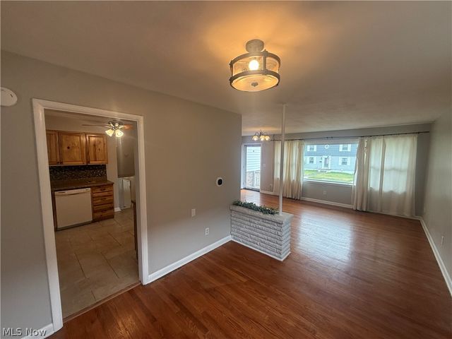819 39th Street, Vienna, WV 26105