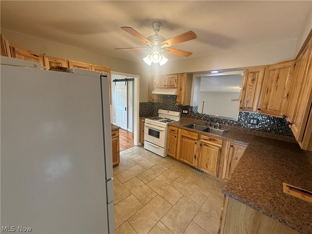 819 39th Street, Vienna, WV 26105