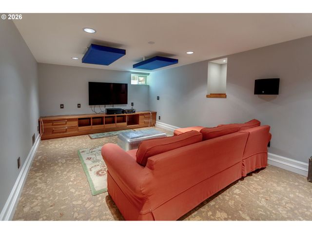 7734 N FOWLER Ave, Portland, OR 97217