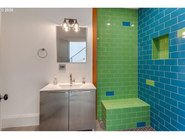 7734 N FOWLER Ave, Portland, OR 97217