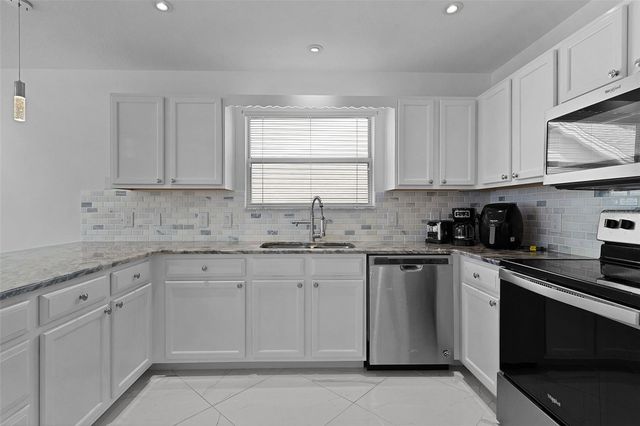 2051 PALO ALTO AVENUE, The Villages, FL 32159