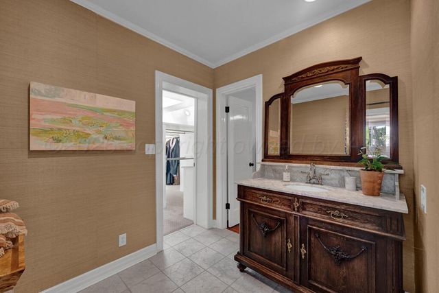 1021 SW 33RD Avenue, Amarillo, TX 79109