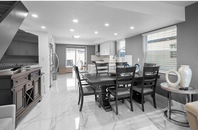 1158 W 41st Street 87, Hialeah, FL 33012