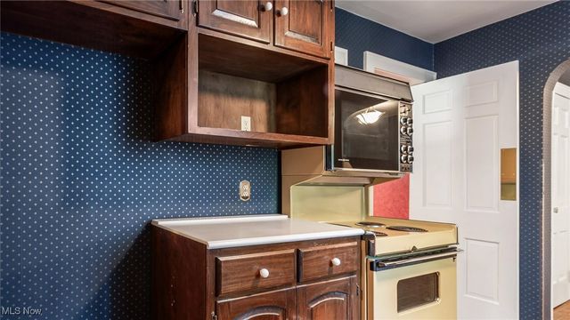 2751 E Ridgewood Circle, Zanesville, OH 43701