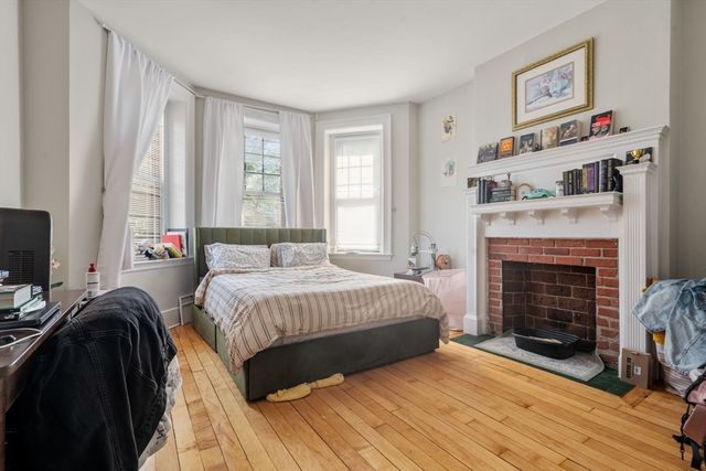1157 Commonwealth Ave 1, Boston, MA 02134