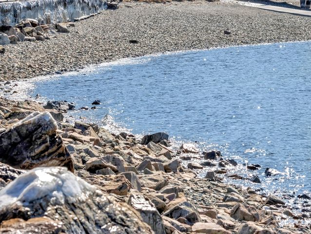 9 C St, Hull, MA 02045