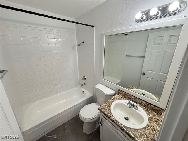 4284 Vornsand Drive 3, Las Vegas, NV 89115