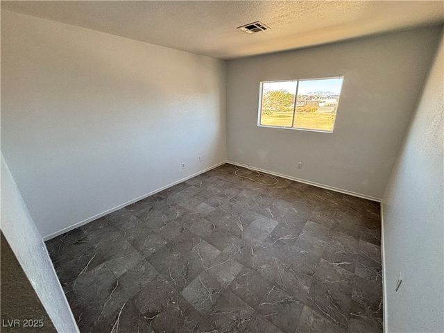 4284 Vornsand Drive 3, Las Vegas, NV 89115