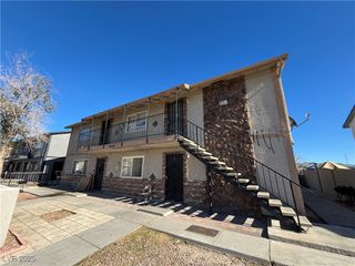 4284 Vornsand Drive 3, Las Vegas, NV 89115