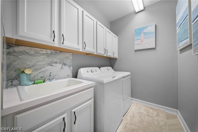 14321 Manchester DR, Naples, FL 34114