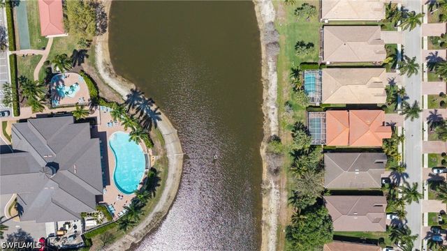 14321 Manchester DR, Naples, FL 34114