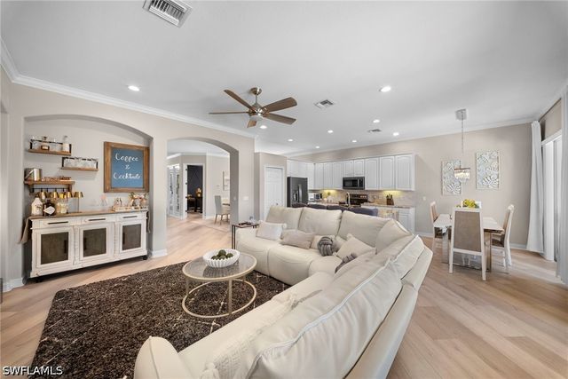 14321 Manchester DR, Naples, FL 34114
