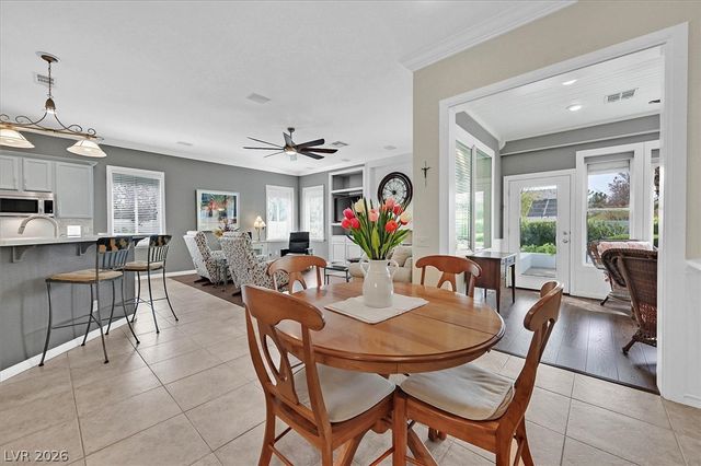 10813 Cedar Forest Avenue, Las Vegas, NV 89144