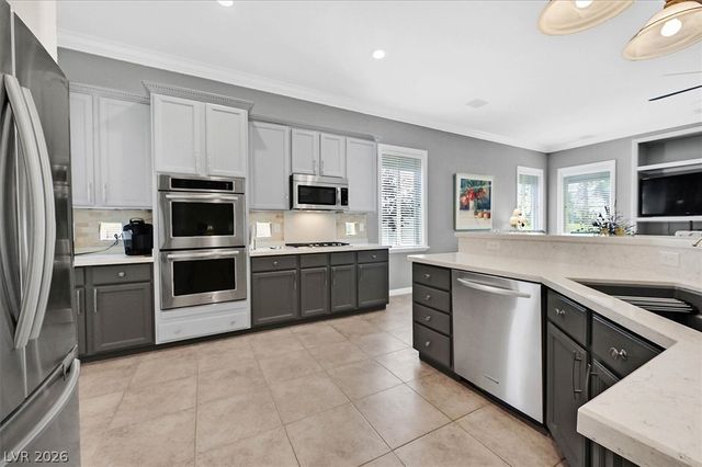 10813 Cedar Forest Avenue, Las Vegas, NV 89144