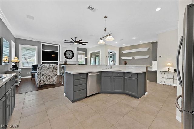 10813 Cedar Forest Avenue, Las Vegas, NV 89144