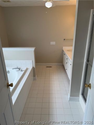 3829 Sunchase Drive, Fayetteville, NC 28306