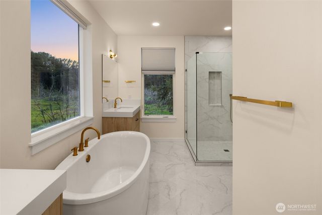 8409 NE 137th Street, Kirkland, WA 98034