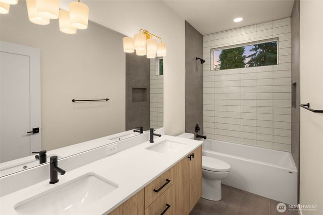 8409 NE 137th Street, Kirkland, WA 98034