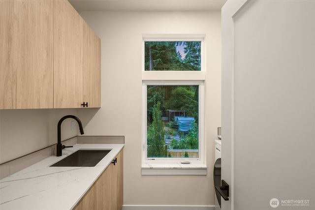 8409 NE 137th Street, Kirkland, WA 98034
