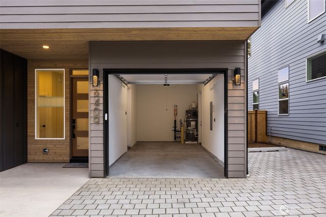 8409 NE 137th Street, Kirkland, WA 98034