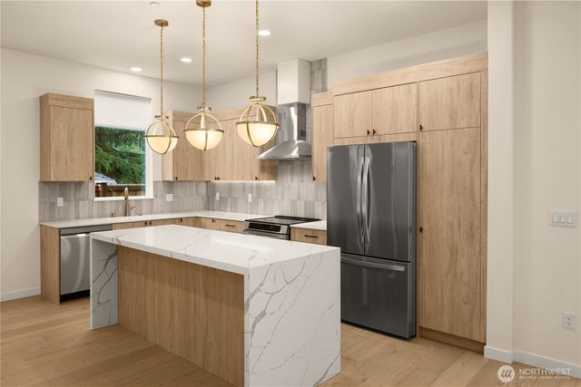 8409 NE 137th Street, Kirkland, WA 98034