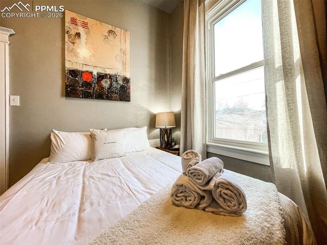 214 N 20th Street, Colorado Springs, CO 80904