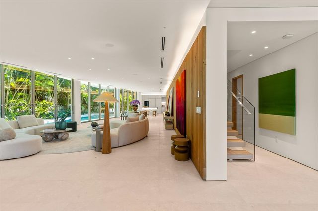 1616 Onaway Dr, Miami, FL 33133