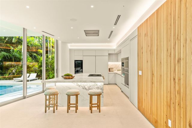 1616 Onaway Dr, Miami, FL 33133