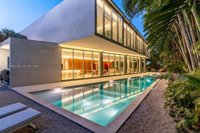 1616 Onaway Dr, Miami, FL 33133