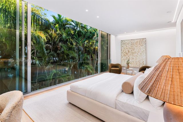 1616 Onaway Dr, Miami, FL 33133