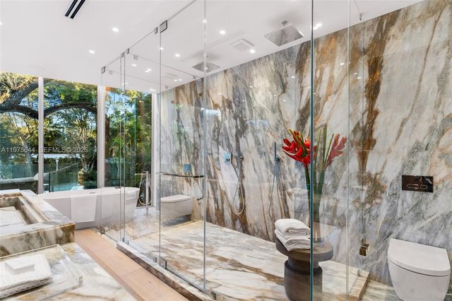 1616 Onaway Dr, Miami, FL 33133