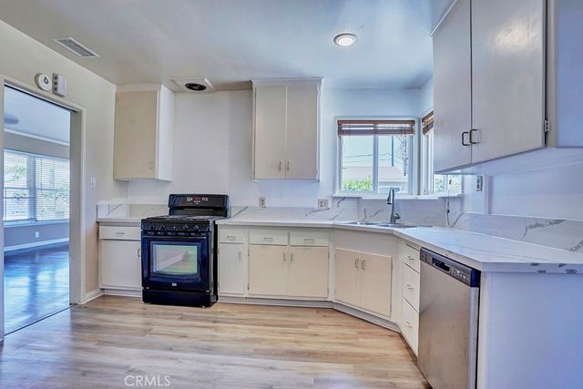1001 S Adams, Fullerton, CA 92832