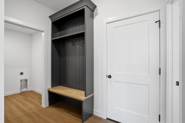 7316 W GOLDEN WILLOW DR, Columbia, MO 65202