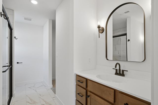 7316 W GOLDEN WILLOW DR, Columbia, MO 65202