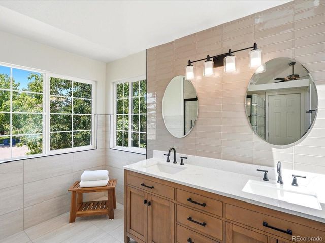 9432 La Quinta Way, Lone Tree, CO 80124